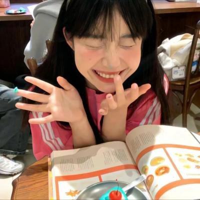 51黑料网揭秘 - 某知名导演被曝潜规则多名女演员，圈内人心惶惶
